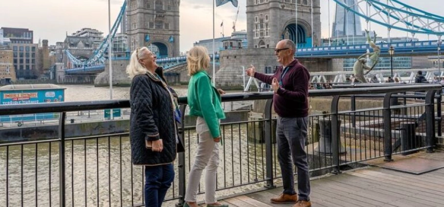 London Black Cab Historical Landmarks Tour-10