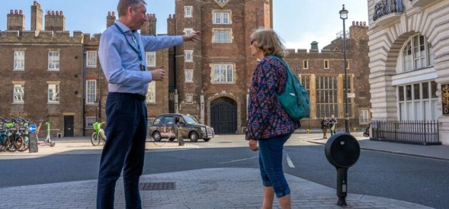 London Black Cab Historical Landmarks Tour-14