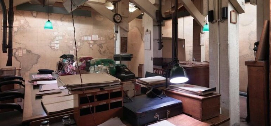 London Tower and Churchill War Rooms Tour-3