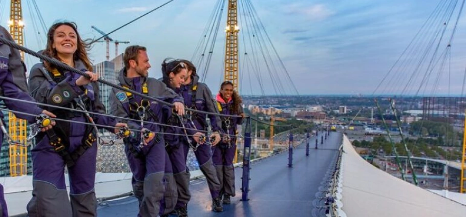 London Up at the O2 Twilight Climbing Experience Gift Vouchers £40 for 1