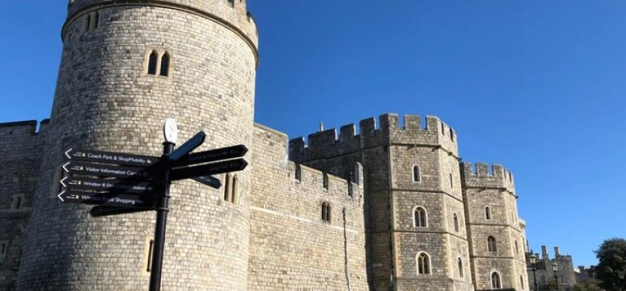 London Panoramic Car Tour and Windsor Castle-10