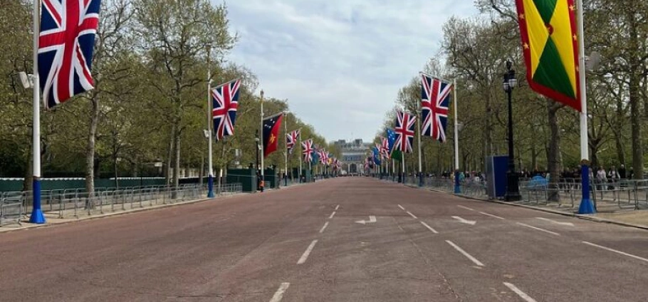London Grand Tour with Private Chauffeur-32