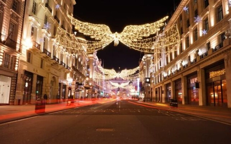 London Christmas Lights Private Car Tour