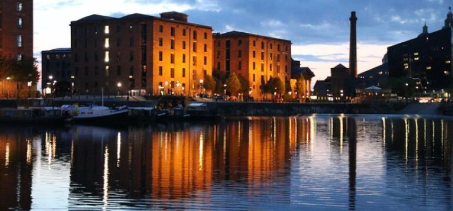 Liverpool Private Luxury Sightseeing Tour-8