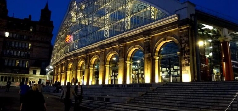 Liverpool Private City Tour Experience-10