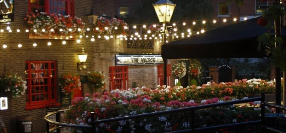 London Ghost Walking Tour at Night-11