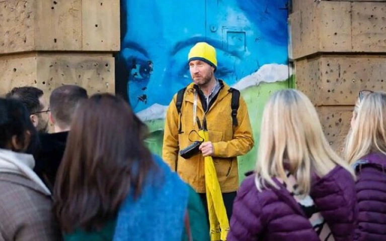 Manchester Oasis Walking Tour Experience