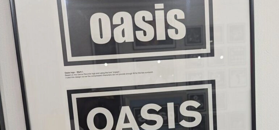 Manchester Oasis Walking Tour Experience-19