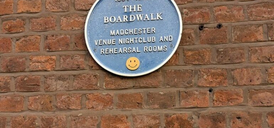 Manchester Oasis Walking Tour Experience-15