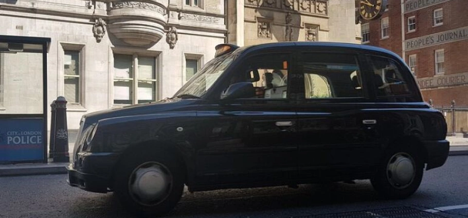 London Black Cab Historical Tour Experience-8