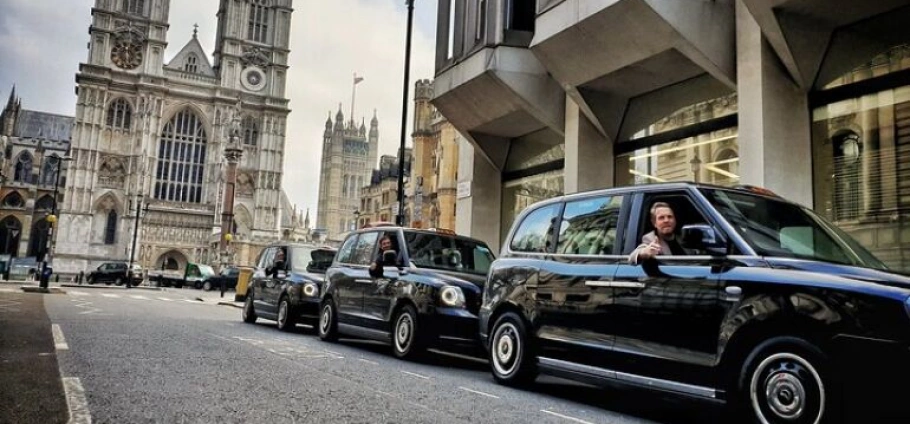 London Black Cab Sightseeing Experience-20