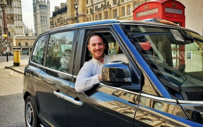 London Historical Taxi Tour Experience