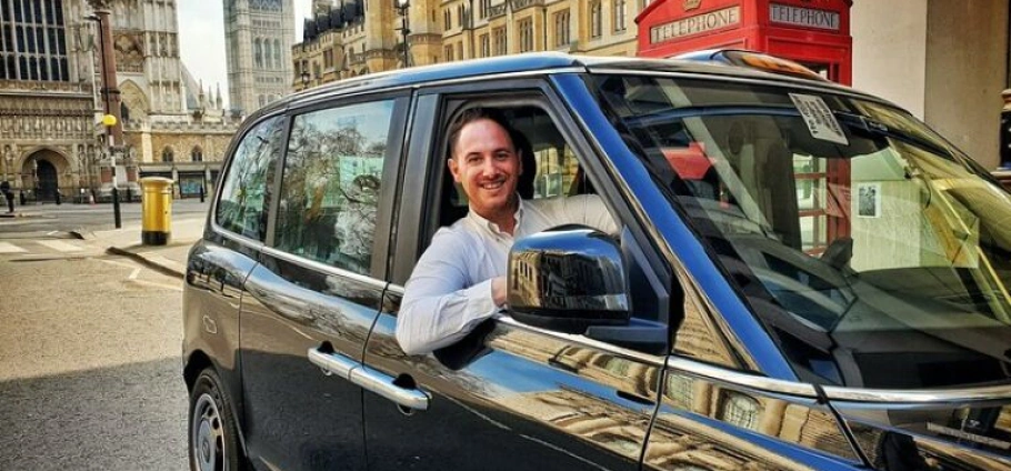 London Historical Taxi Tour Experience-1