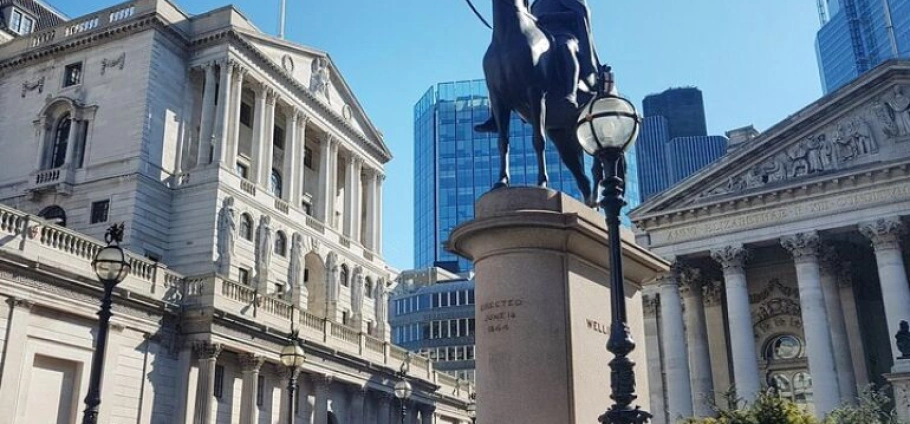 London Private Chauffeur Sightseeing Tour-19
