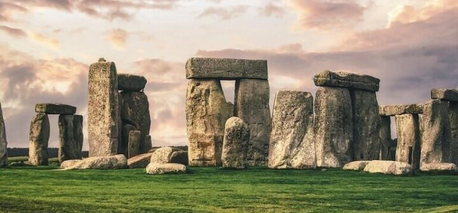 London to Stonehenge and Bath Day Tour-1