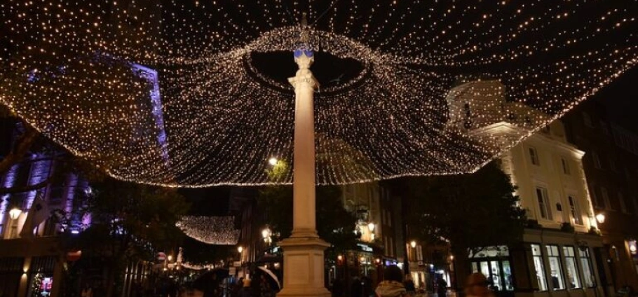 London Christmas Lights and Cab Tour-7