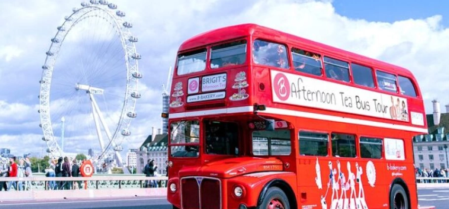 London Vintage Bus Afternoon Tea Experience-1