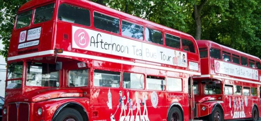 London Vintage Bus Afternoon Tea Experience-4
