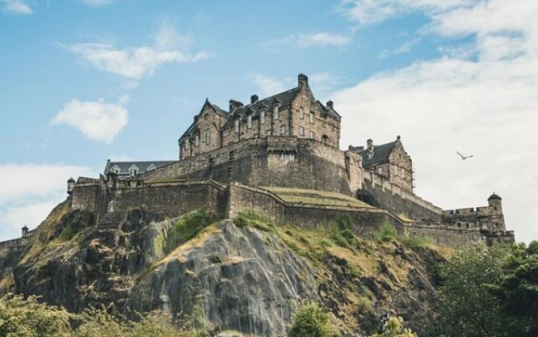 Edinburgh Exclusive Luxury Vehicle Tours