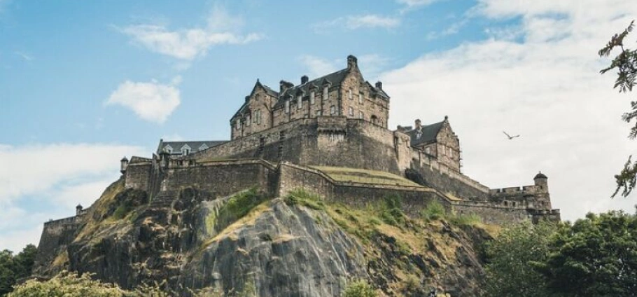 Edinburgh Exclusive Luxury Vehicle Tours-1