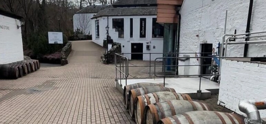 Edinburgh Whisky Tasting and Castle Tour-1