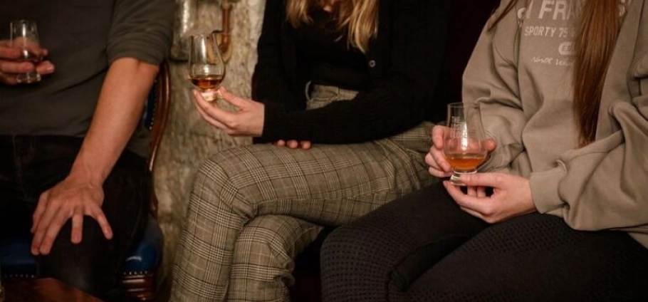 Edinburgh Underground Whisky Tasting Experience-7