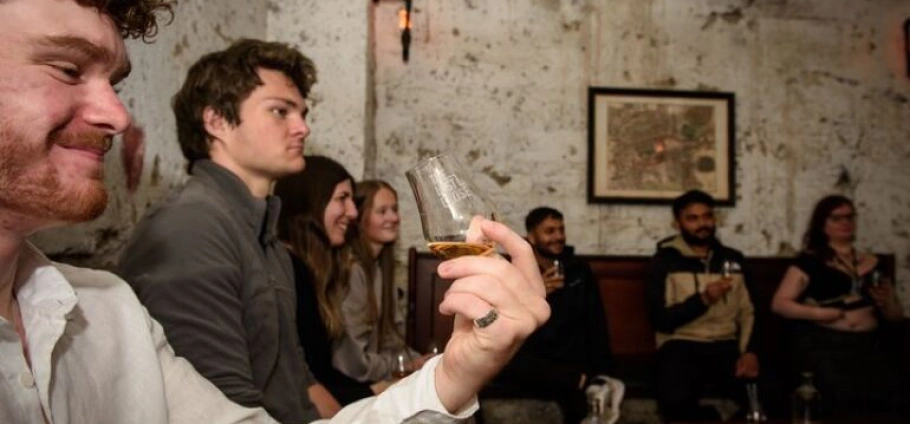Edinburgh Underground Whisky Tasting Experience-6