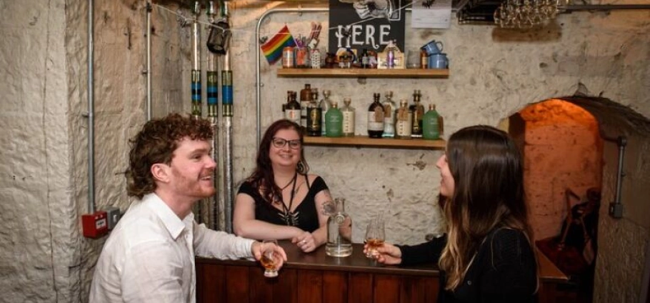 Edinburgh Underground Whisky Tasting Experience-10