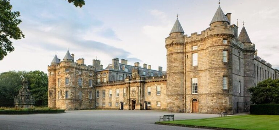 Edinburgh Royal History Tour and Experience-2