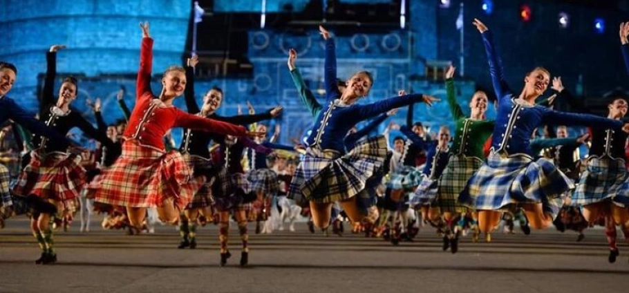 Edinburgh Castle and Royal Military Tattoo-3
