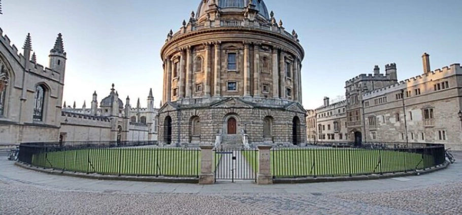 Oxford Historical Walking Tour with John Clare-9