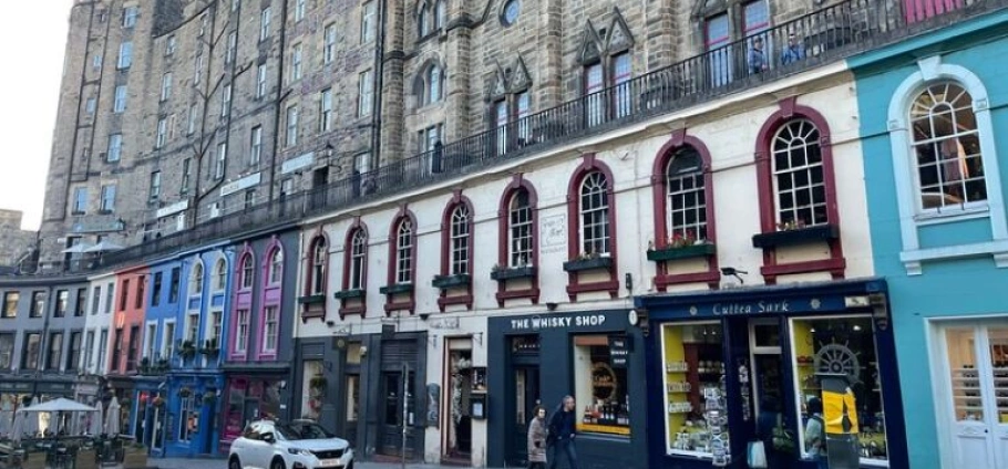 Edinburgh Private Cultural and Historical Tour-6