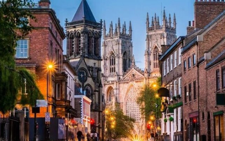 Manchester Luxury Day Trip to York