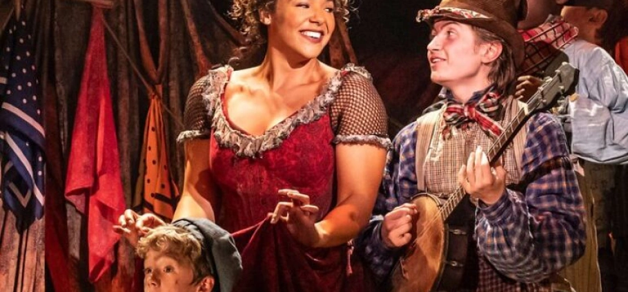 London Oliver! Theatre Experience-8