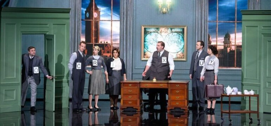 London Comedy About Spies Theatre Experience-4