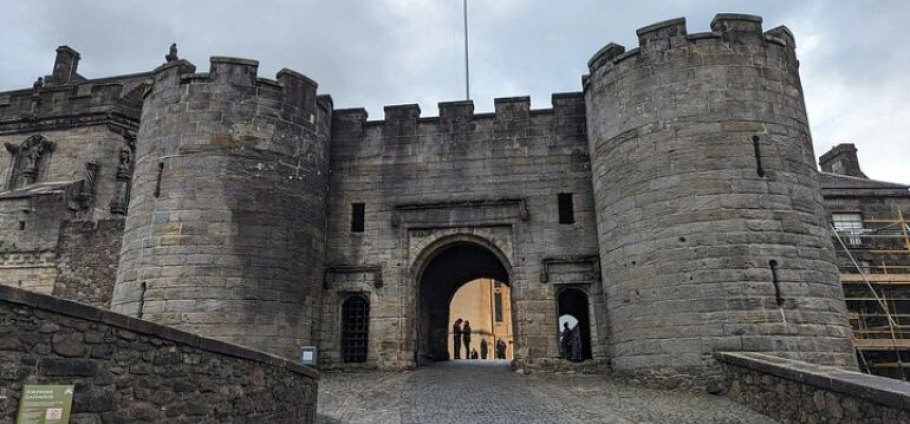 Stirling Castle, Golf, and Whisky Adventure-3