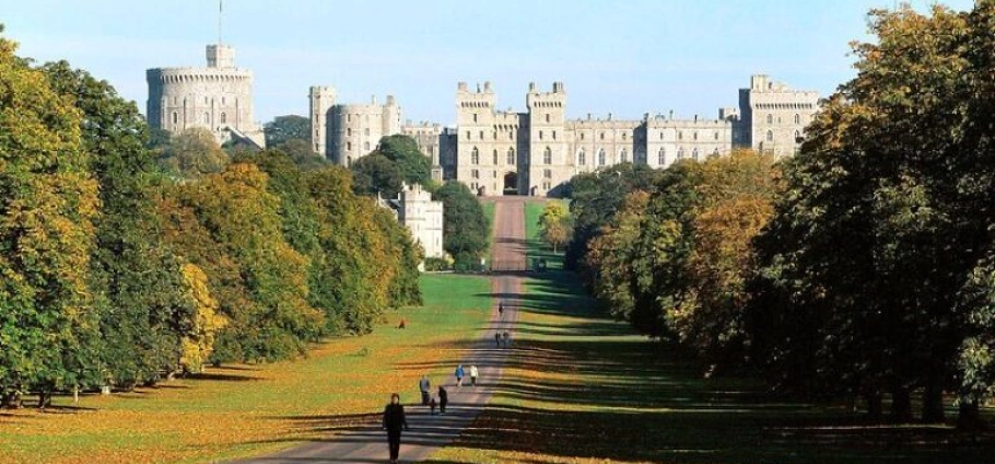 London Royal Residences Tour: Buckingham and Windsor-12