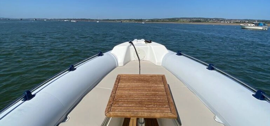 Exmouth Luxury Coastal Boat Tour Experience-7
