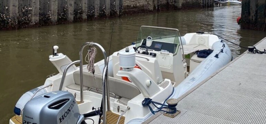 Babbacombe Bay VIP Boat Tour Experience-35