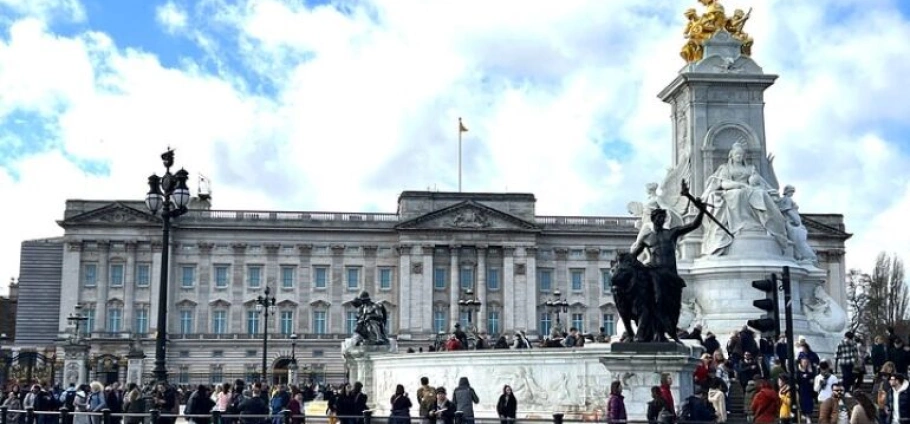 London Historical Walking Tour Experience-1
