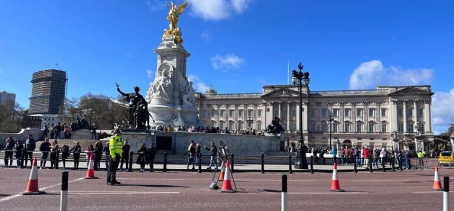 London Historical Walking Tour Experience-6