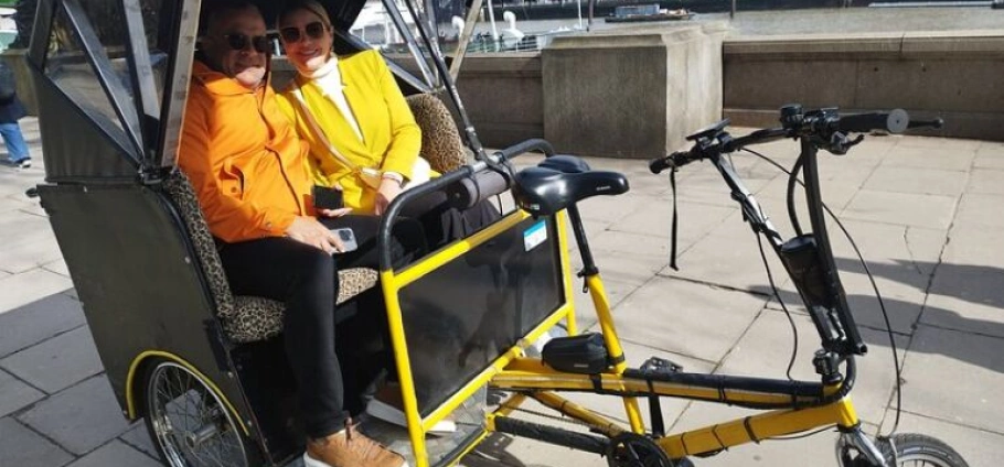 London Iconic Landmarks Rickshaw Tour Adventure-8