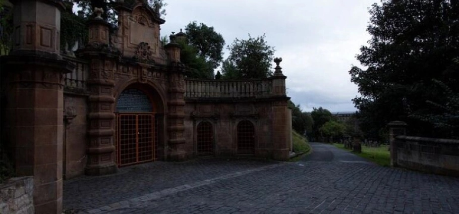 Glasgow Ghoulish History Walking Tour-5