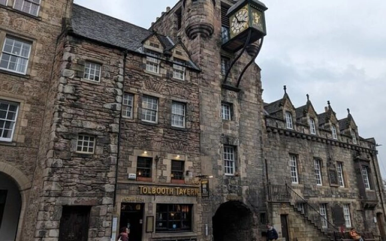 Edinburgh Canongate History Walking Tour