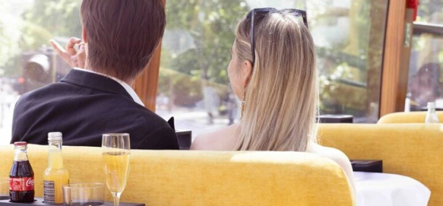 London Champagne Sightseeing Bus Experience-4