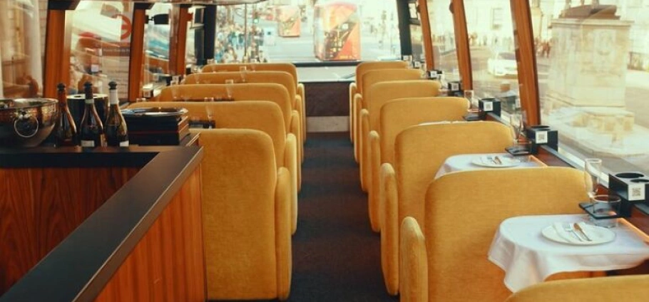 London Champagne Sightseeing Bus Experience-5