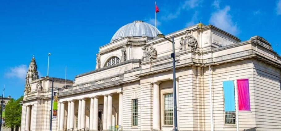 Cardiff City Sightseeing Open-Top Bus Tour-12