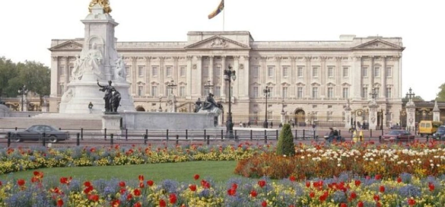 London Open-Top Bus and Buckingham Palace-8