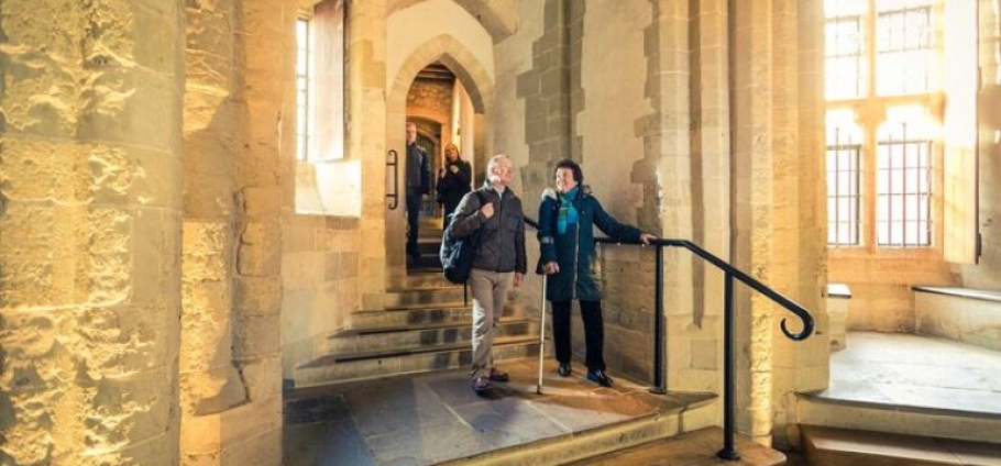 London Tower of History and Crown Jewels-12