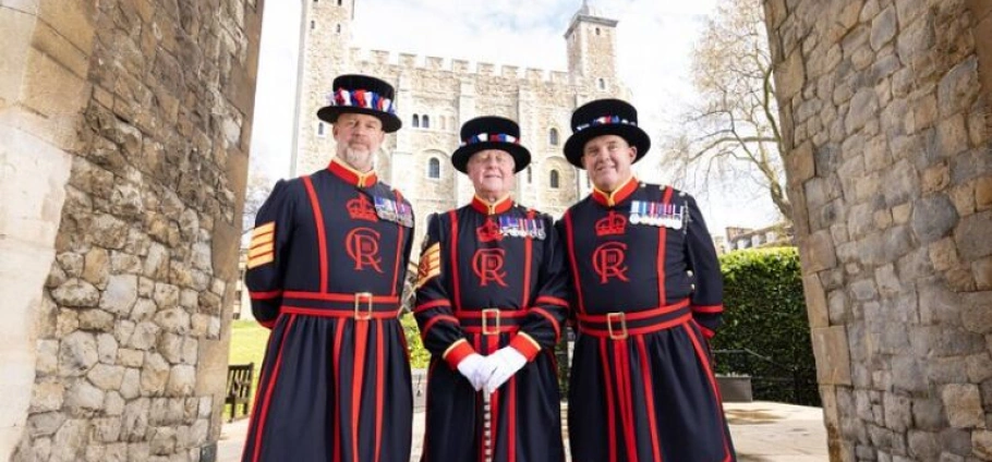 London Tower of History and Crown Jewels-9